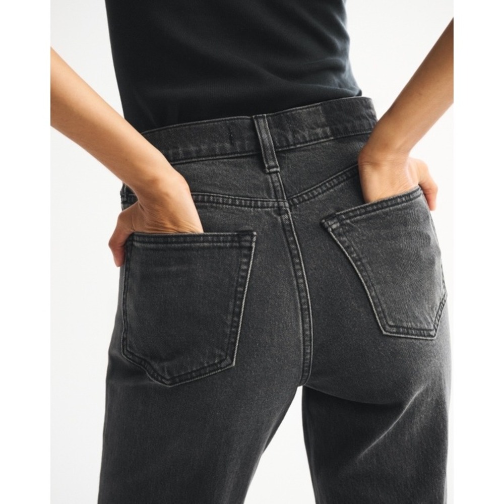 Abercrombie & Fitch Ultra High Rise 90s Straight Gray Jeans 5-Pocket 30/10 - Picture 2 of 12
